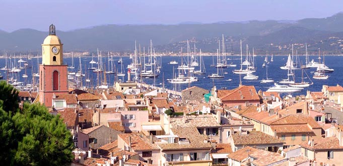 Minibus avec chauffeur pour transfert à Saint-Tropez